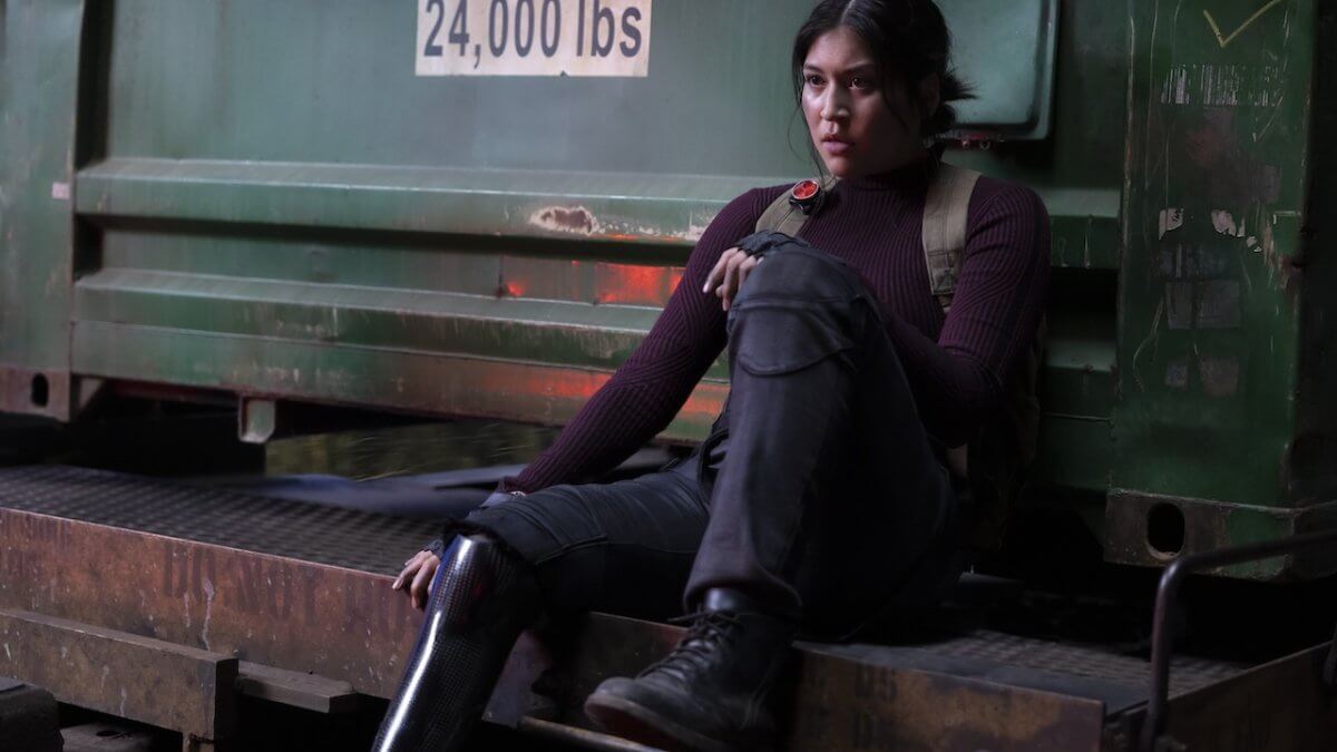 Echo, la regista Sydney Freeland spiega come il suo essere donna trans l’abbia aiutata a girare la serie Disney Marvel