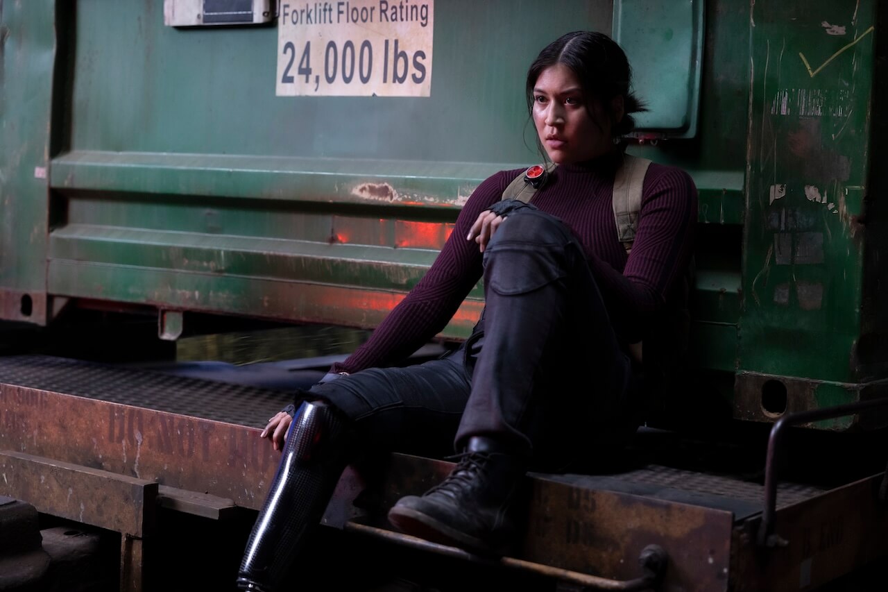 Echo, la regista Sydney Freeland spiega come il suo essere donna trans l’abbia aiutata a girare la serie Disney Marvel