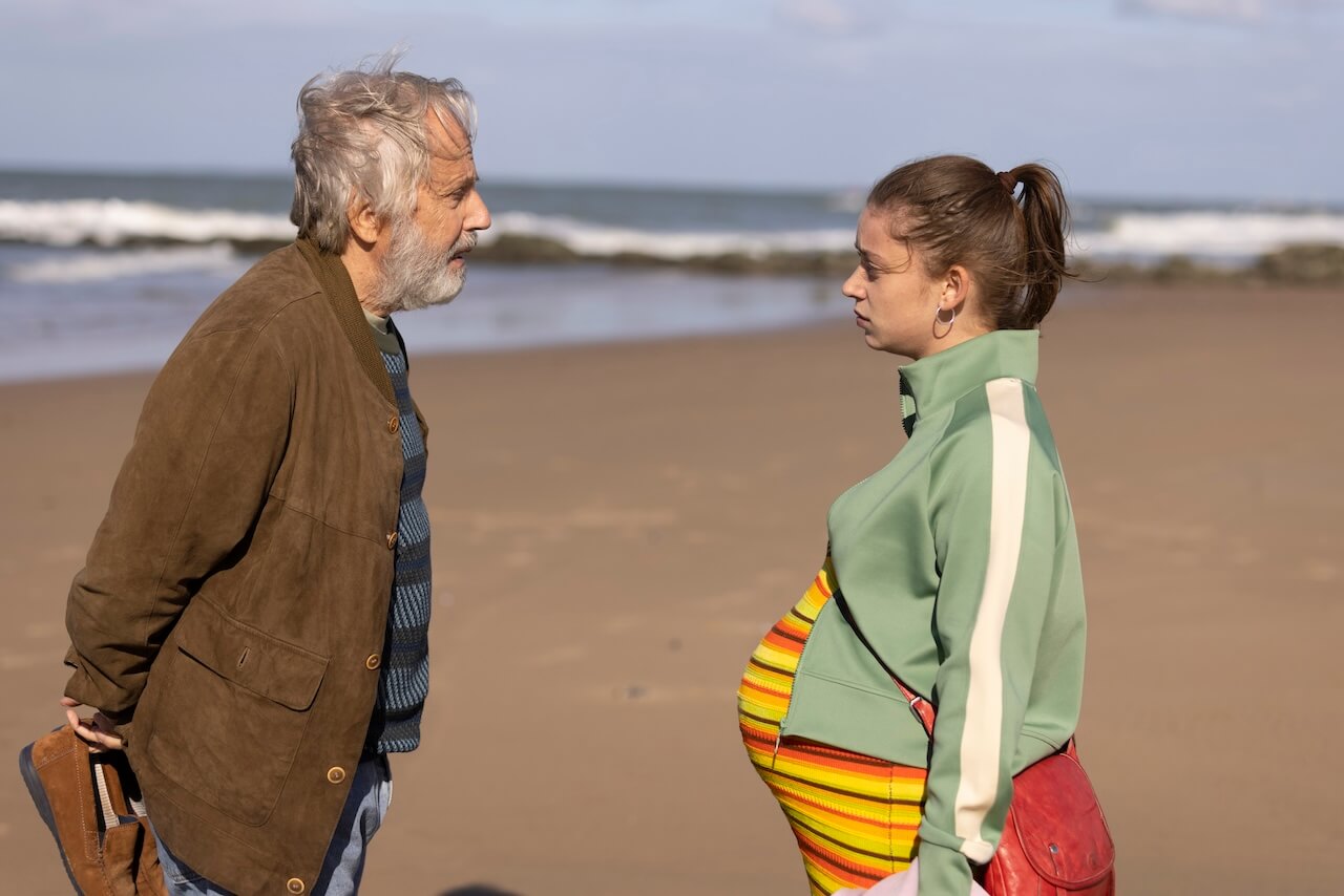 La Petite, arriva in Italia il film sulla GPA: “Divieti imposti in nome di una morale senza sfumature”