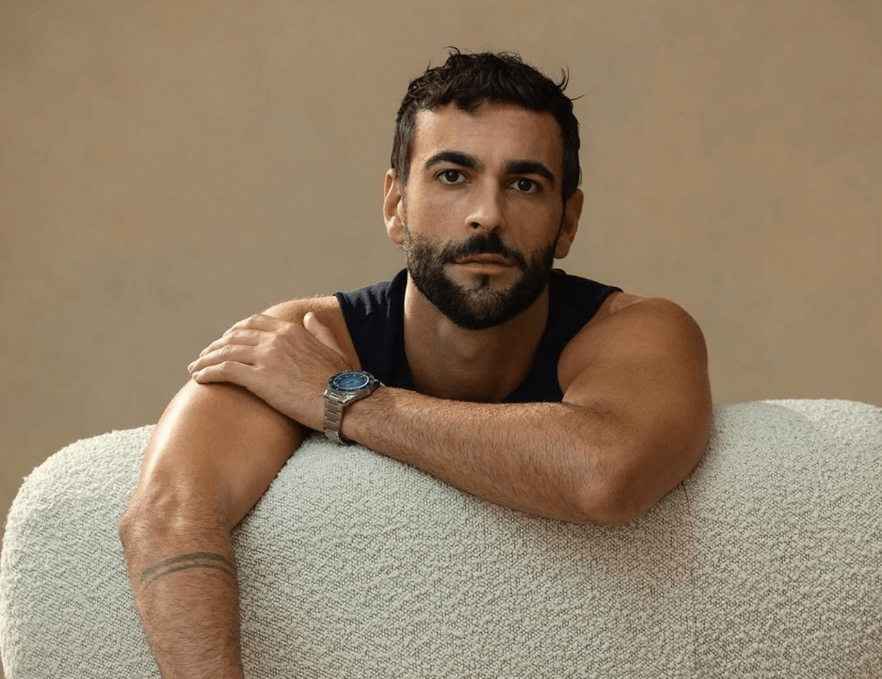Marco Mengoni annuncia il tour negli stadi nel 2025 e rivela: “Vorrei ma non ho ancora trovato l’amore” - Mengoni Marco - Gay.it