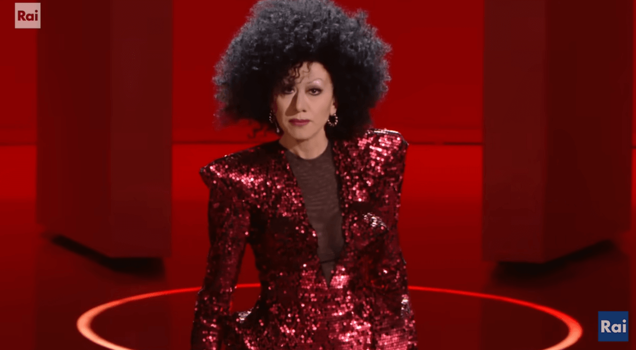 Virginia Raffaele a Sanremo 2025? Il dettaglio che non passa inosservato - Paula Gilberta Do Mar - Gay.it