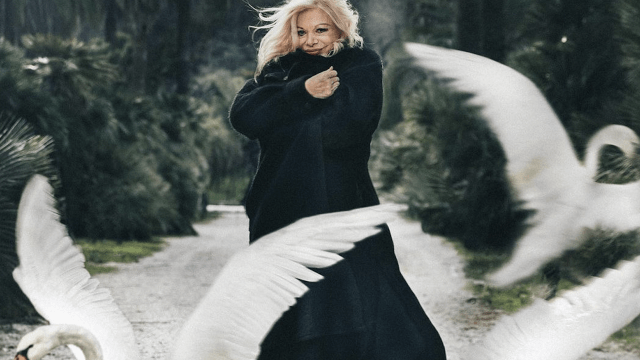 Sandra Milo, Icona eternamente Libera - Sandra Milo fotografata da Leandro Manuel Emede per Sette Corriere - Gay.it