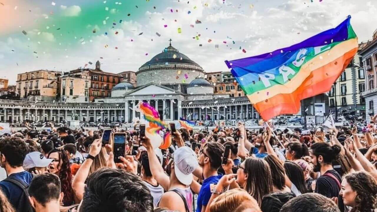 Napoli, scontro interno tra associazioni LGBTIAQ+, Arcigay accusa il collettivo I’m Queer Any Problem?