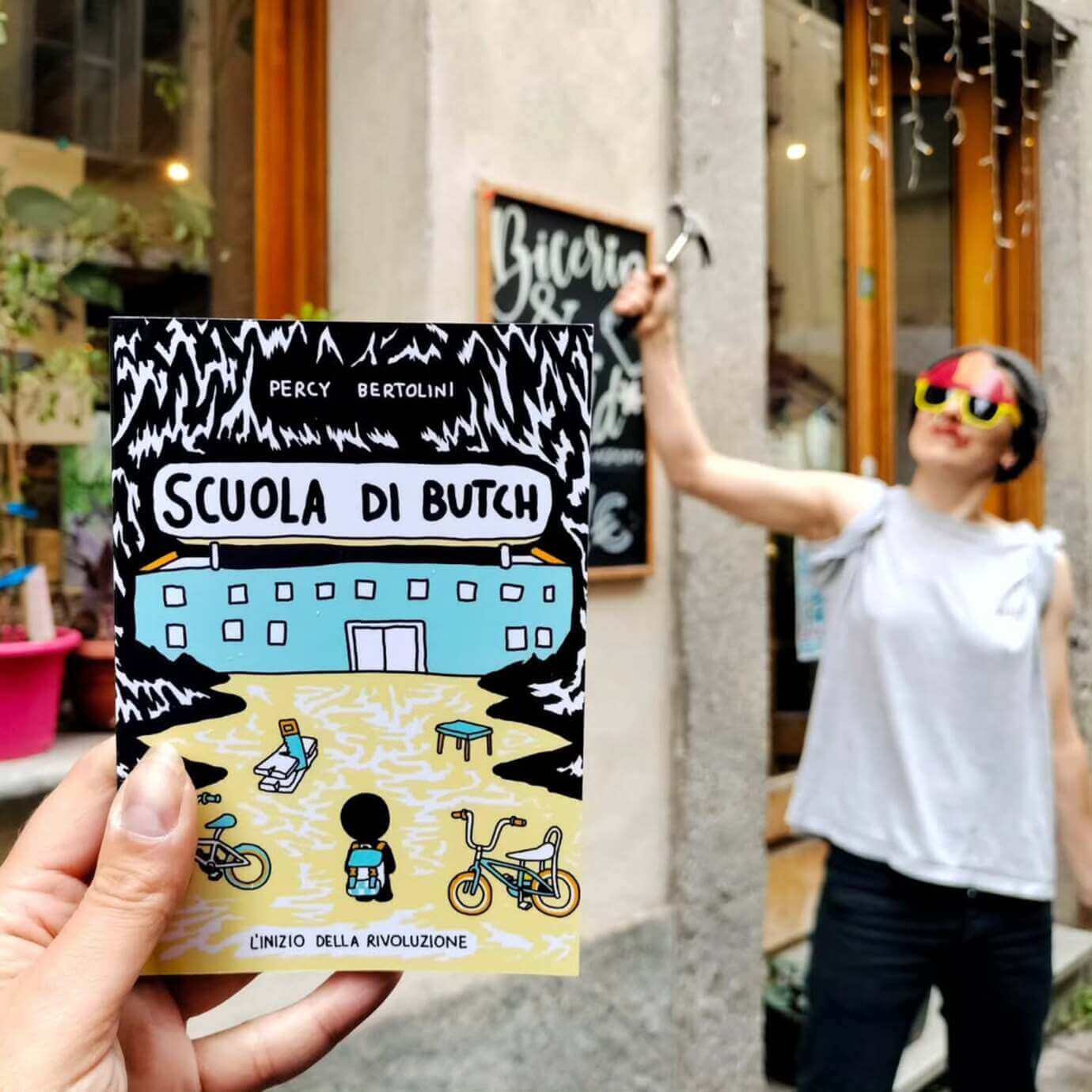 nora book & coffee, locali gay a torino