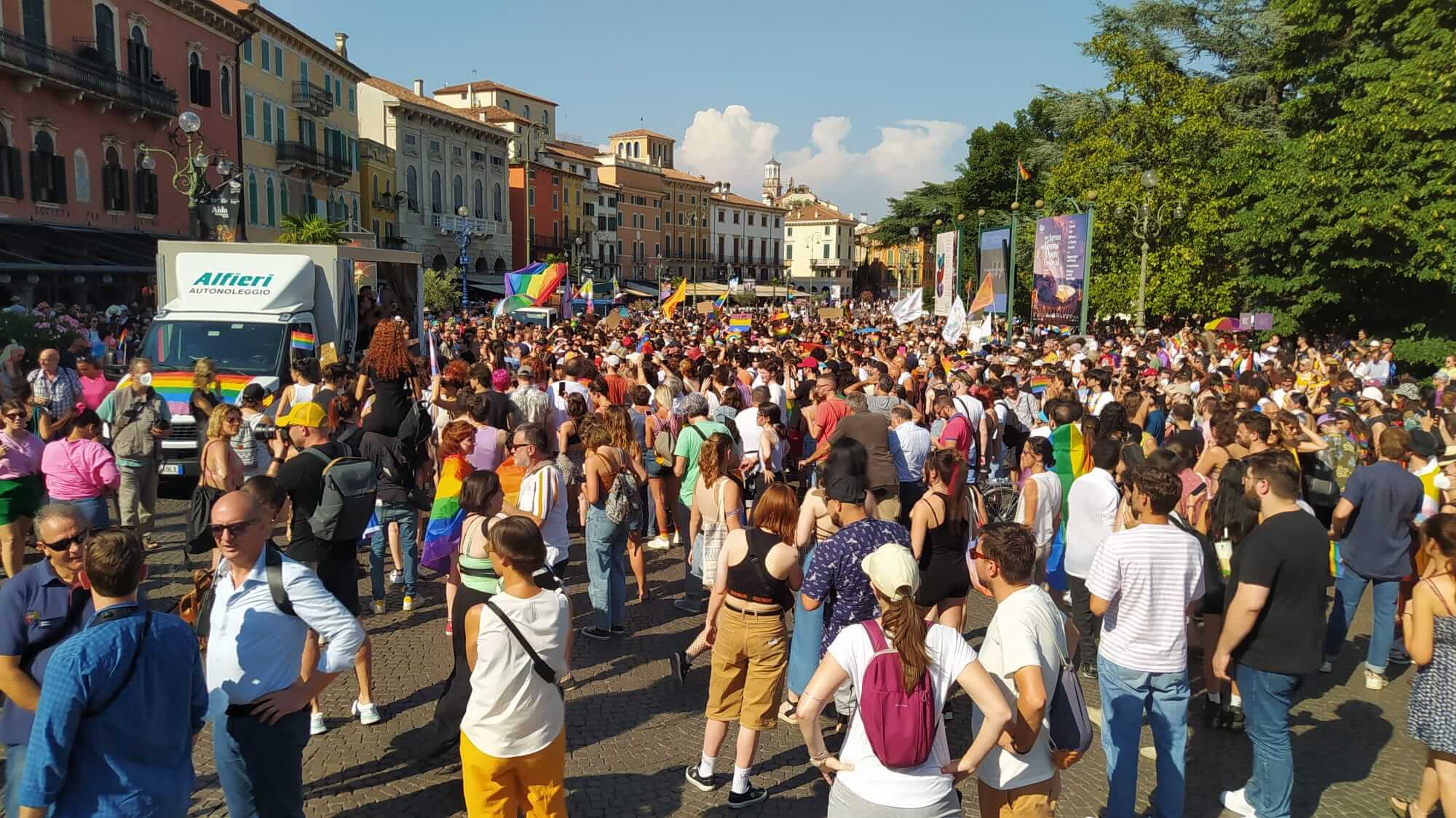 corteo del verona pride