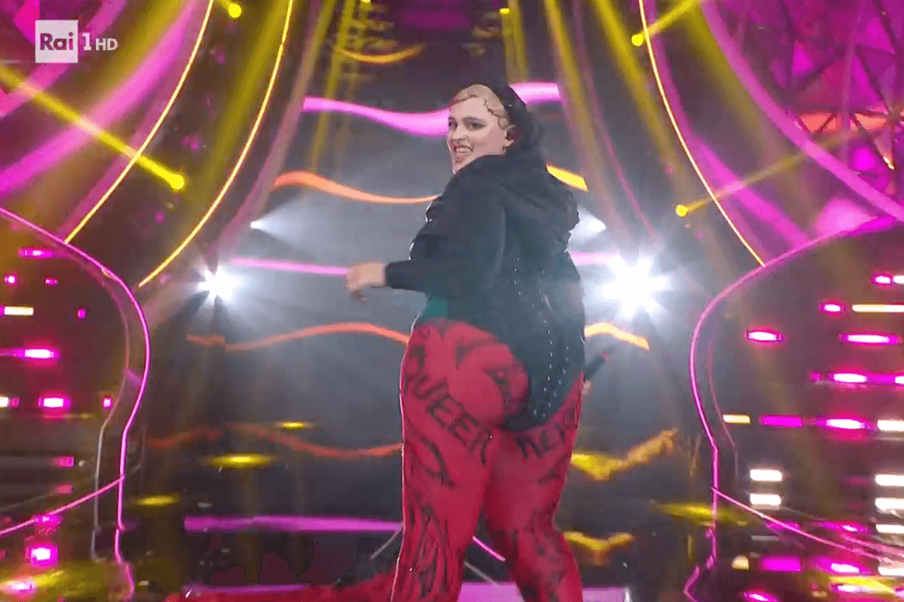 Sanremo 2024, BigMama dedica la sua esibizione alla comunità queer: "Amate liberamente, potete farlo" (VIDEO) - BigMama Queer - Gay.it