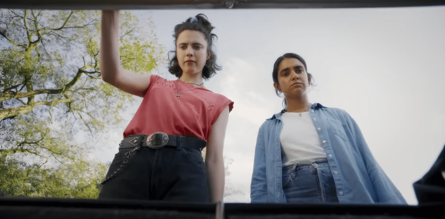 Diminuisce sempre più la rappresentazione LGBTQIA+ nei film prodotti a Hollywood, i dati del 2024 - Drive Away Dolls - Gay.it