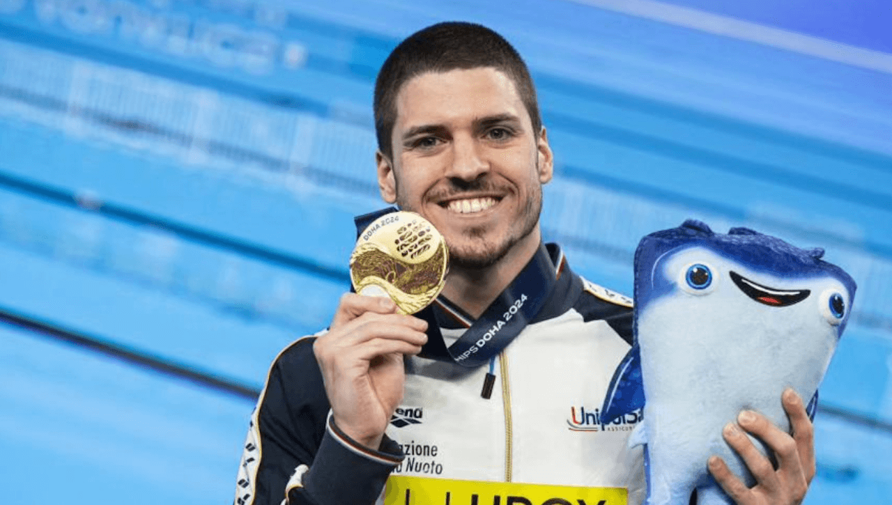 Giorgio Minisini vince l’oro mondiale nel nuoto sincronizzato e contro gli stereotipi di genere