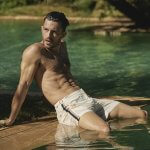 Jonathan Bailey - Thumbnail