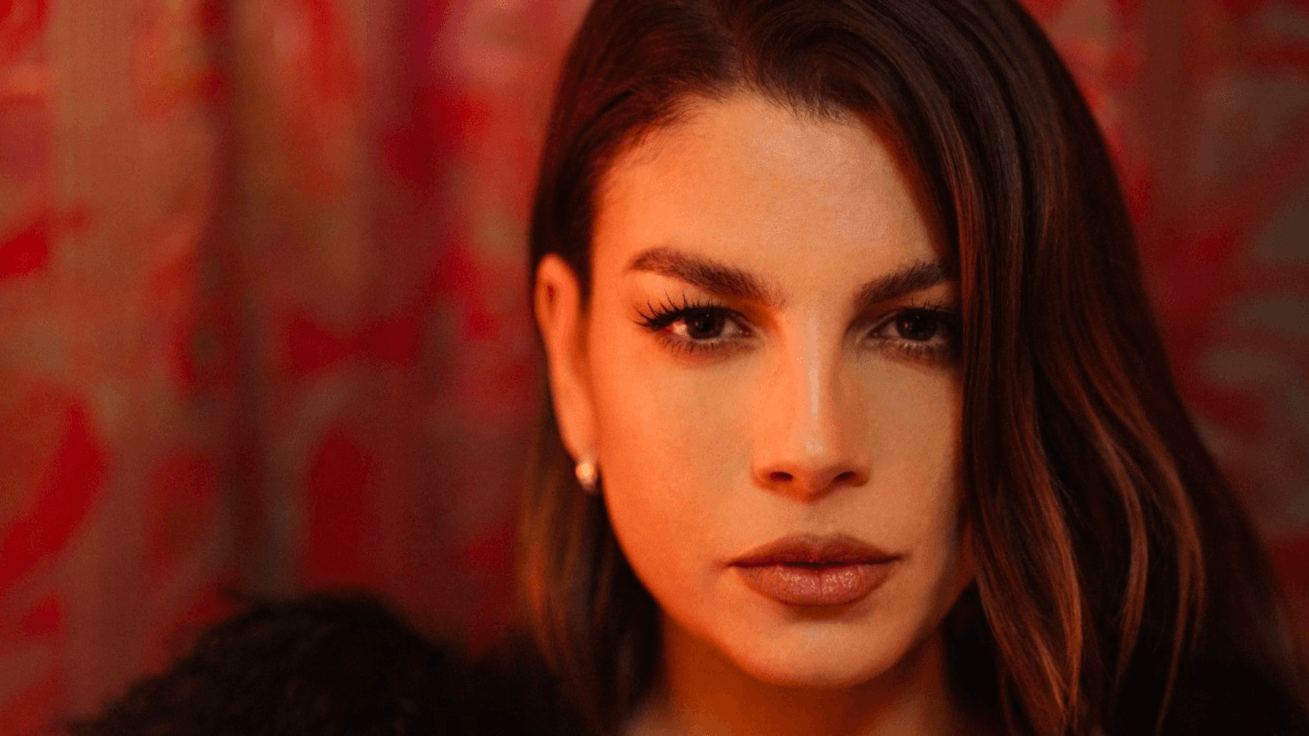 A Sanremo 2024 una Emma in evoluzione con la sua “Apnea”