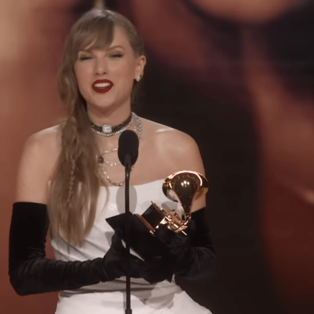 Grammy 2024, trionfano le donne. Taylor Swift nella Storia, premi anche per Miley, Kylie e Billie Eilish – VIDEO