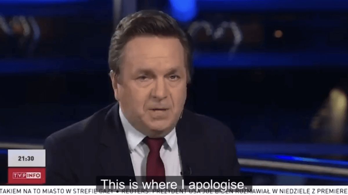 Polonia, giornalista della Tv di Stato si scusa in diretta per la propaganda anti-LGBTQ+  degli ultimi 8 anni (VIDEO)