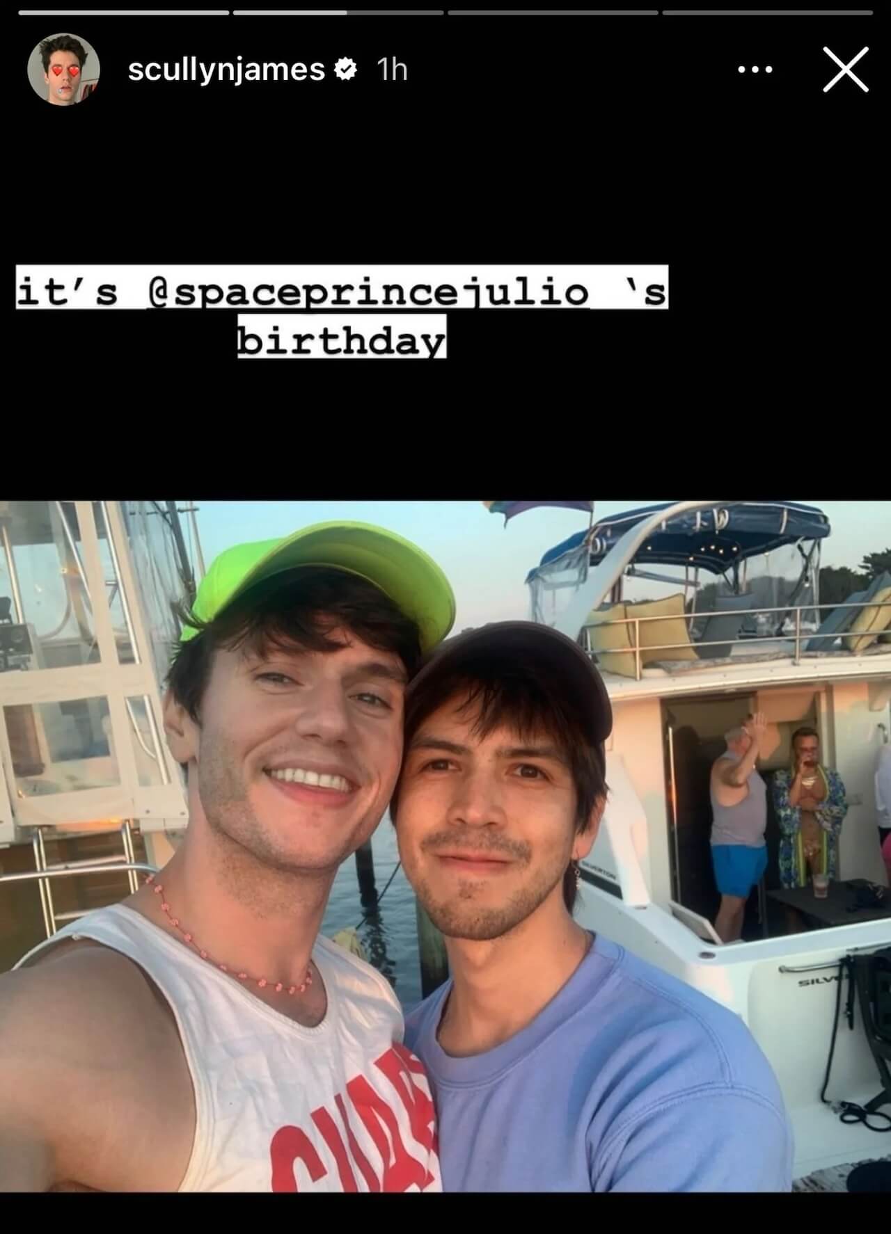James Scully di Fire Island e You festeggia il compleanno dell'amato Julio Torres - james scully and julio torres via instagram stories 1 - Gay.it