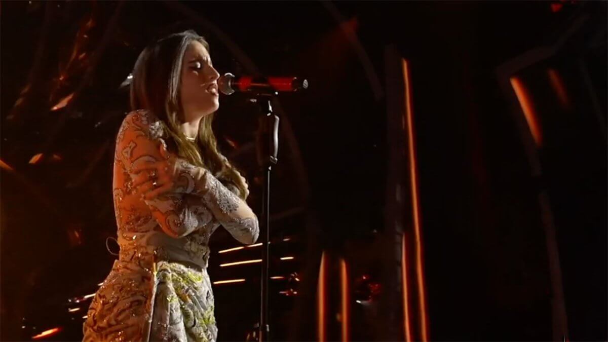 Sanremo 2024 serata duetti, le nostre cover preferite: trionfo Angelina, ma vince Geolier