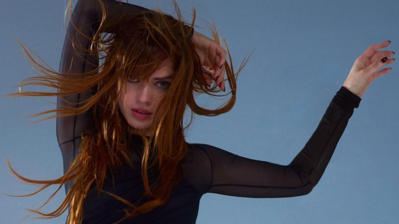 Annalisa, “Mon Amour” fa ‘strage’ con 5 dischi di platino ed entra nella storia