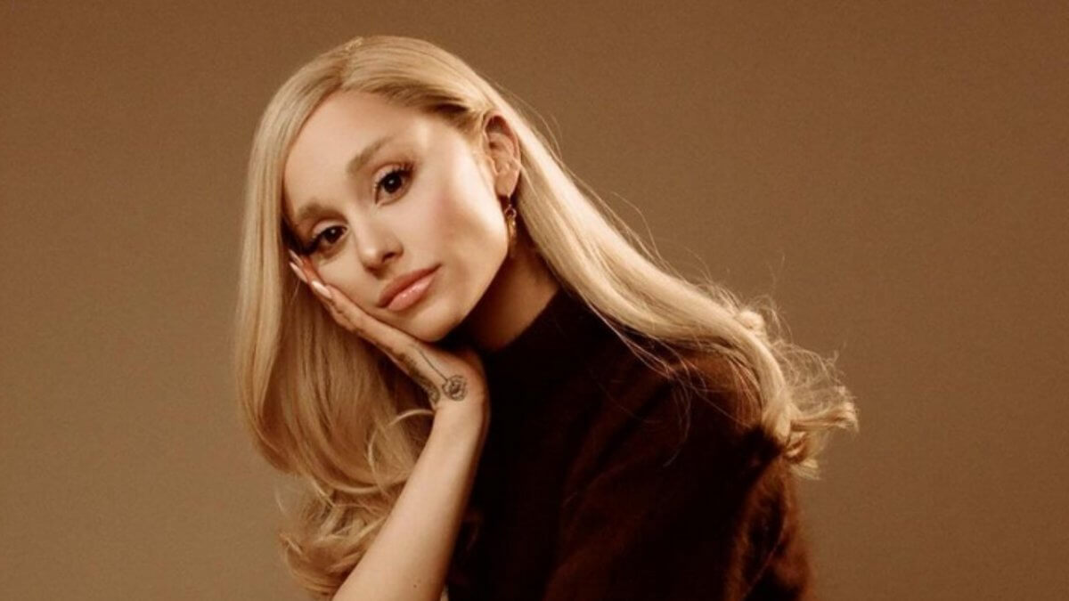 Ariana Grande, nel nuovo album “Eternal Sunshine” il grande rompicapo dell’amore