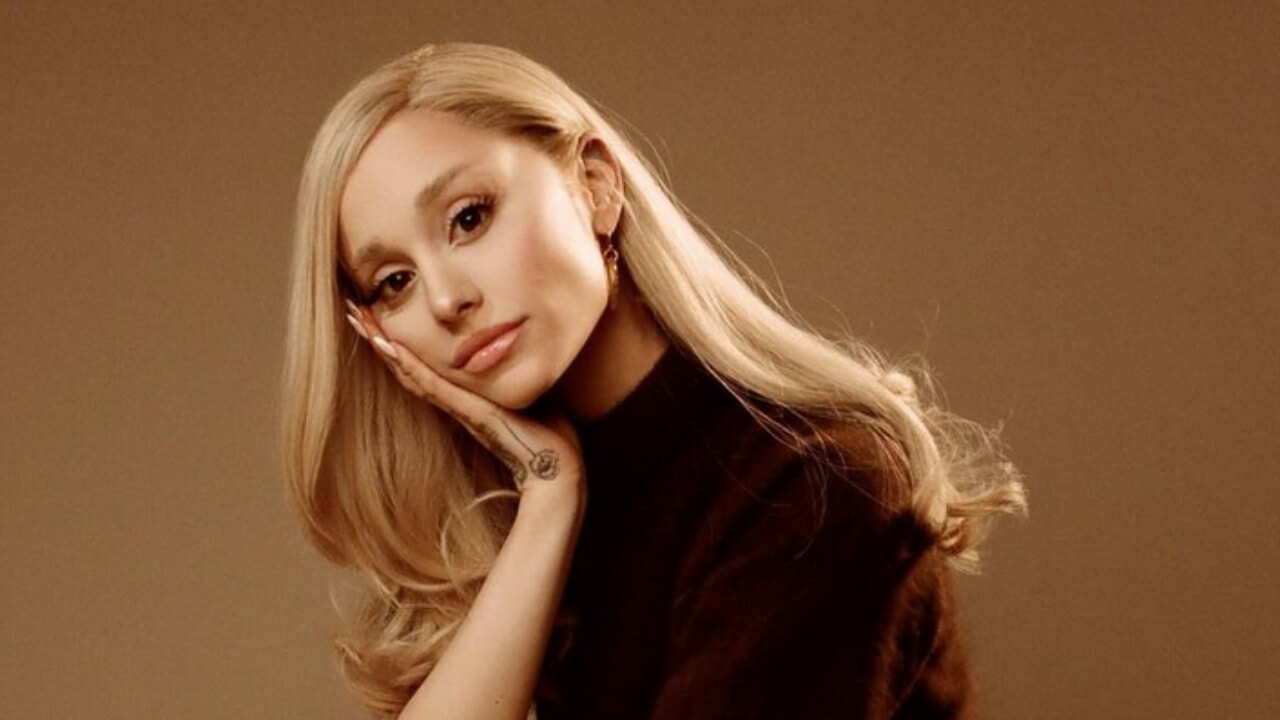 Ariana Grande, nel nuovo album “Eternal Sunshine” il grande rompicapo dell’amore