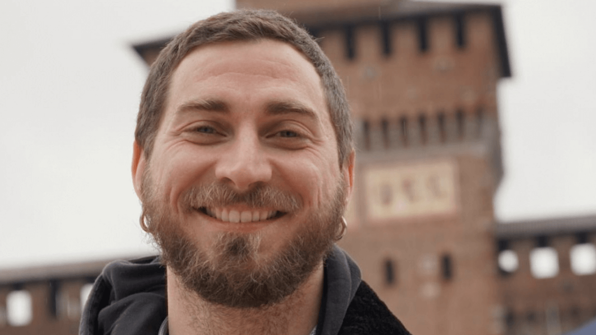 Milano, il consigliere comunale Michele Albiani denuncia per stalking attivista LGBT: “3 anni di inferno”