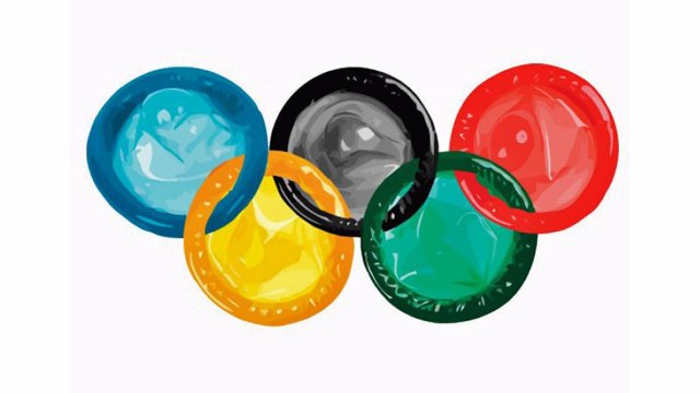 Olimpiadi Parigi 2024, 300.000 preservativi per tutti gli atleti in gara - Olimpiadi profilattici - Gay.it