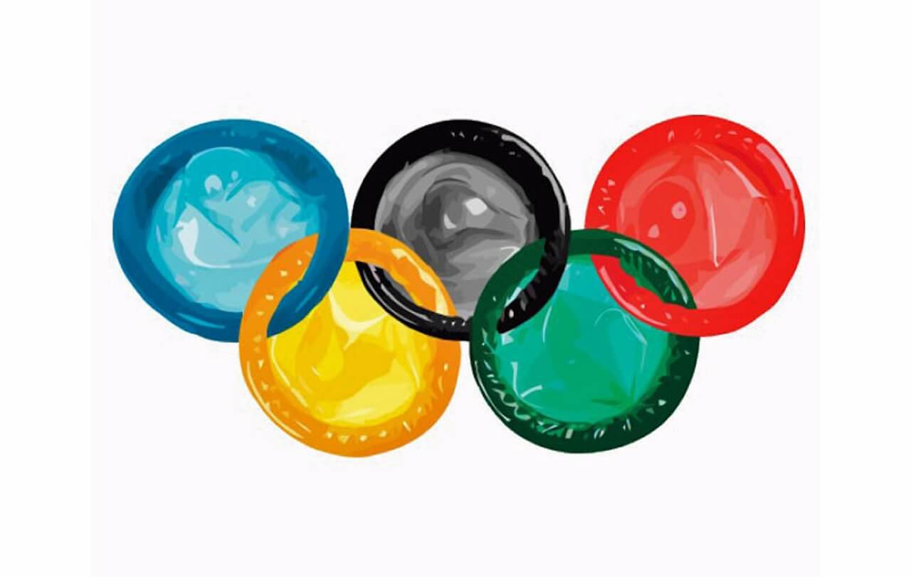 Olimpiadi Parigi 2024, 300.000 preservativi per tutti gli atleti in gara