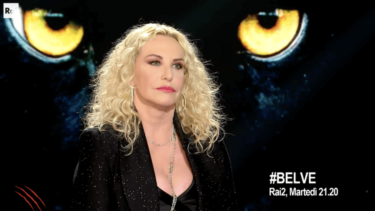 Antonella Clerici a Belve “Ferita da Barbara D’Urso, fu sgradevole”. E svela il nome cantante del sugo-gate (VIDEO)