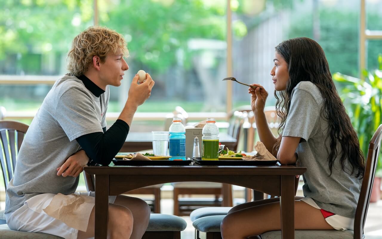 Challengers, recensione. Il travolgente ed eccitante triangolo omoerotico di Luca Guadagnino - C 05803 R - Gay.it