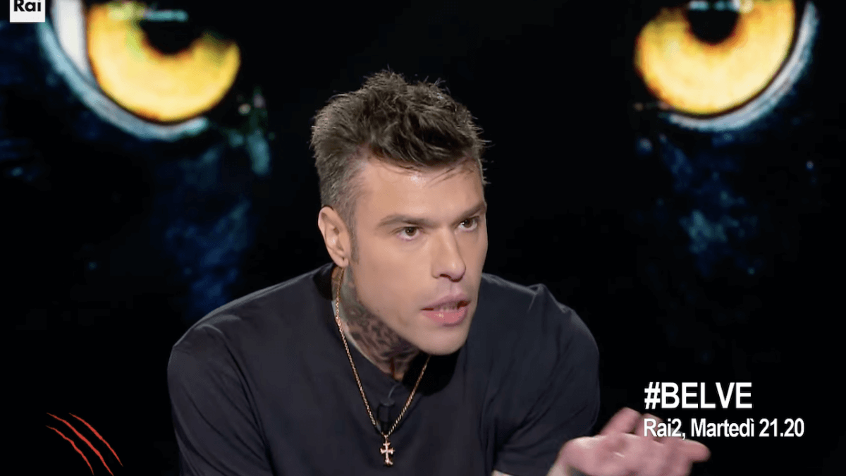 Fedez a Belve, anticipazioni: “Prima da sposato ero gay, ora mi mollo e mi piace la fi*a. Così, di punto in bianco?“ (VIDEO)