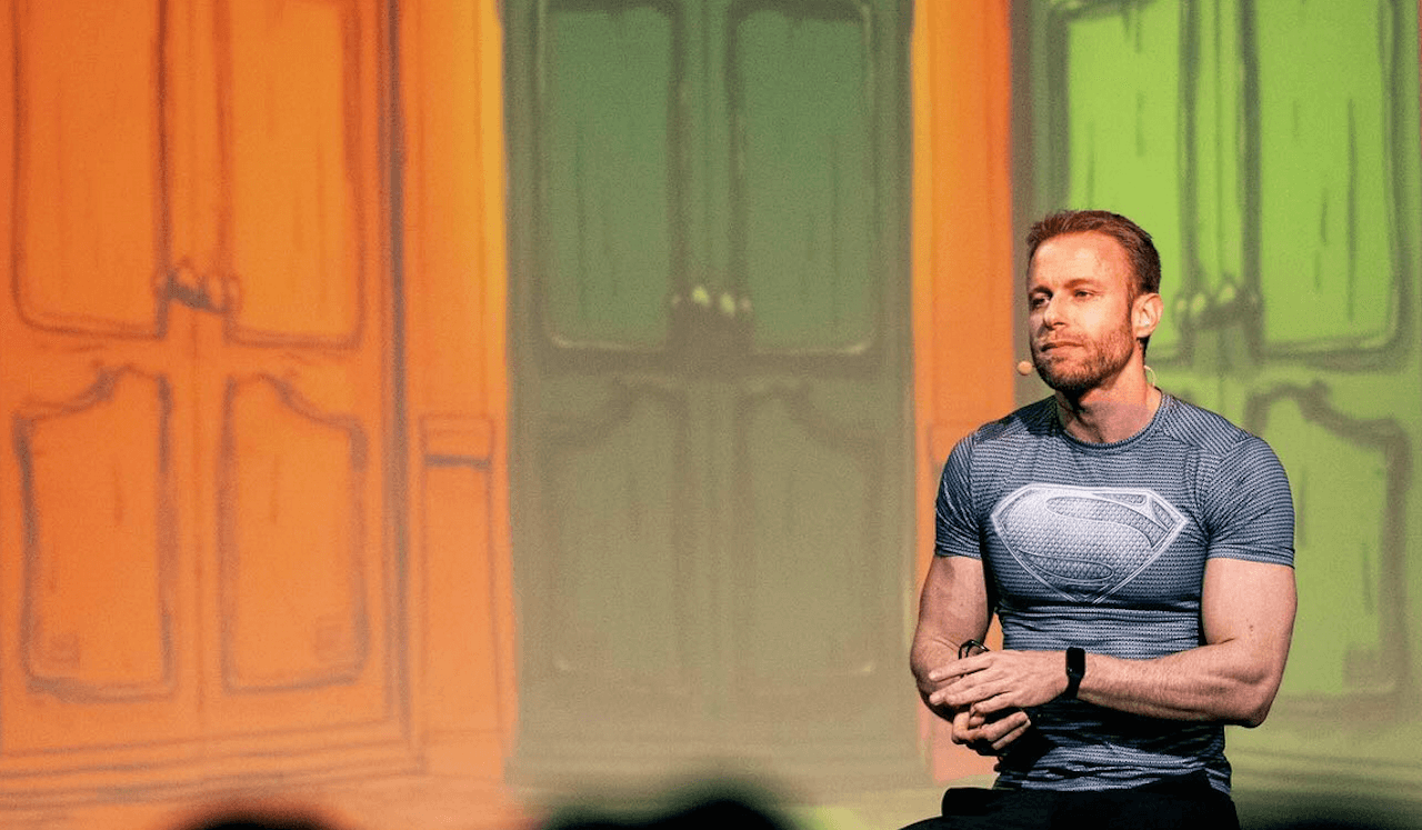 Immanuel Casto, dopo 30 sold out arriva il tour estivo XXL del monologo meta-comico “Non erano Battute”