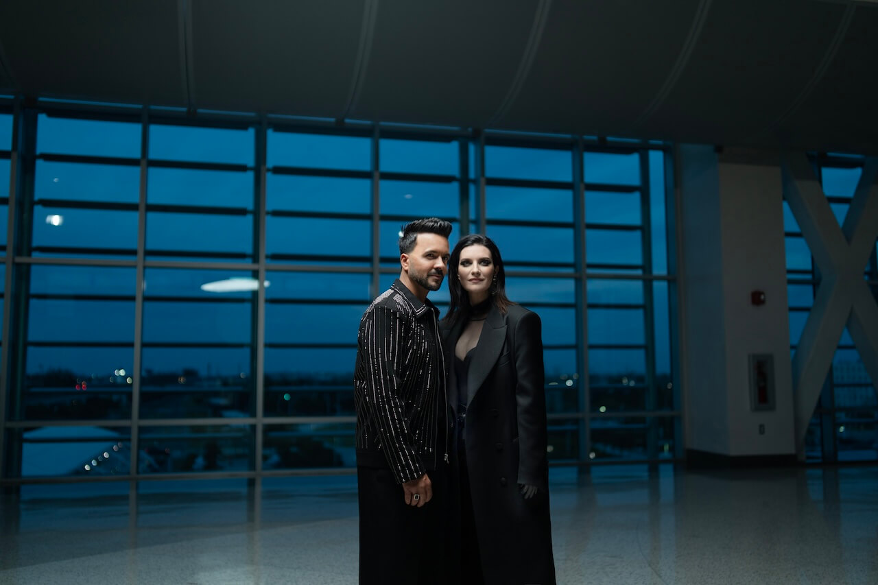 Roma, ecco il nuovo duetto di Laura Pausini con Luis Fonsi (VIDEO) - Roma - Gay.it