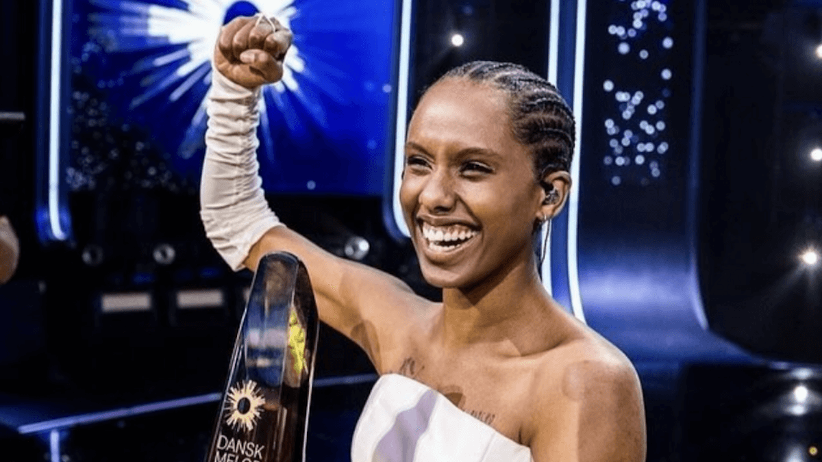 Eurovision 2024, la cantante queer Saba rappresenterà la Danimarca con “Sand” (VIDEO)