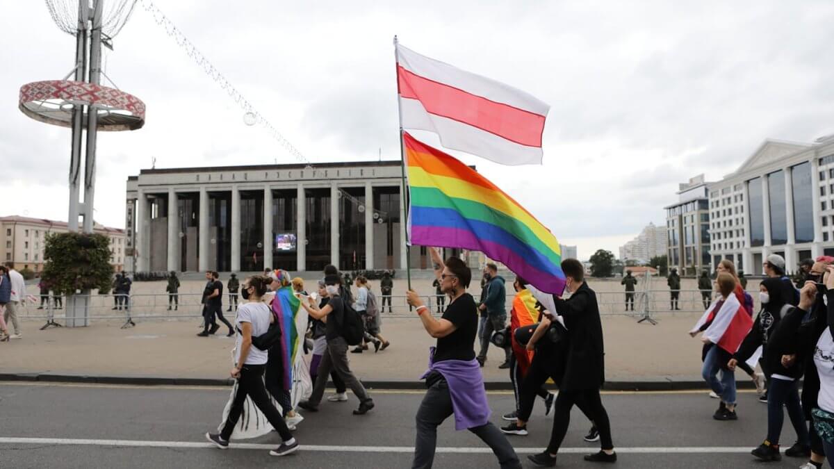 La Bielorussia paragona le identità LGBTQIA+ a pedofili e zoofili: saranno punibili col carcere duro
