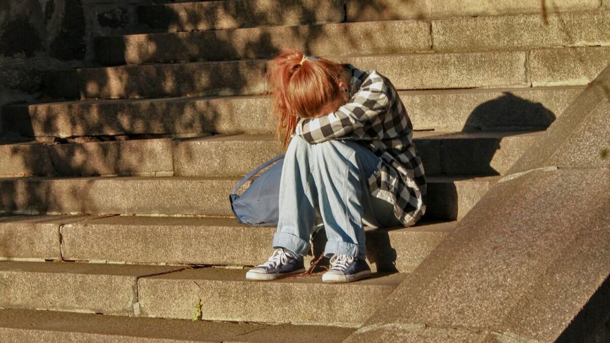 Scozia, 1 giovane trans su 3 non si sente al sicuro negli spazi pubblici