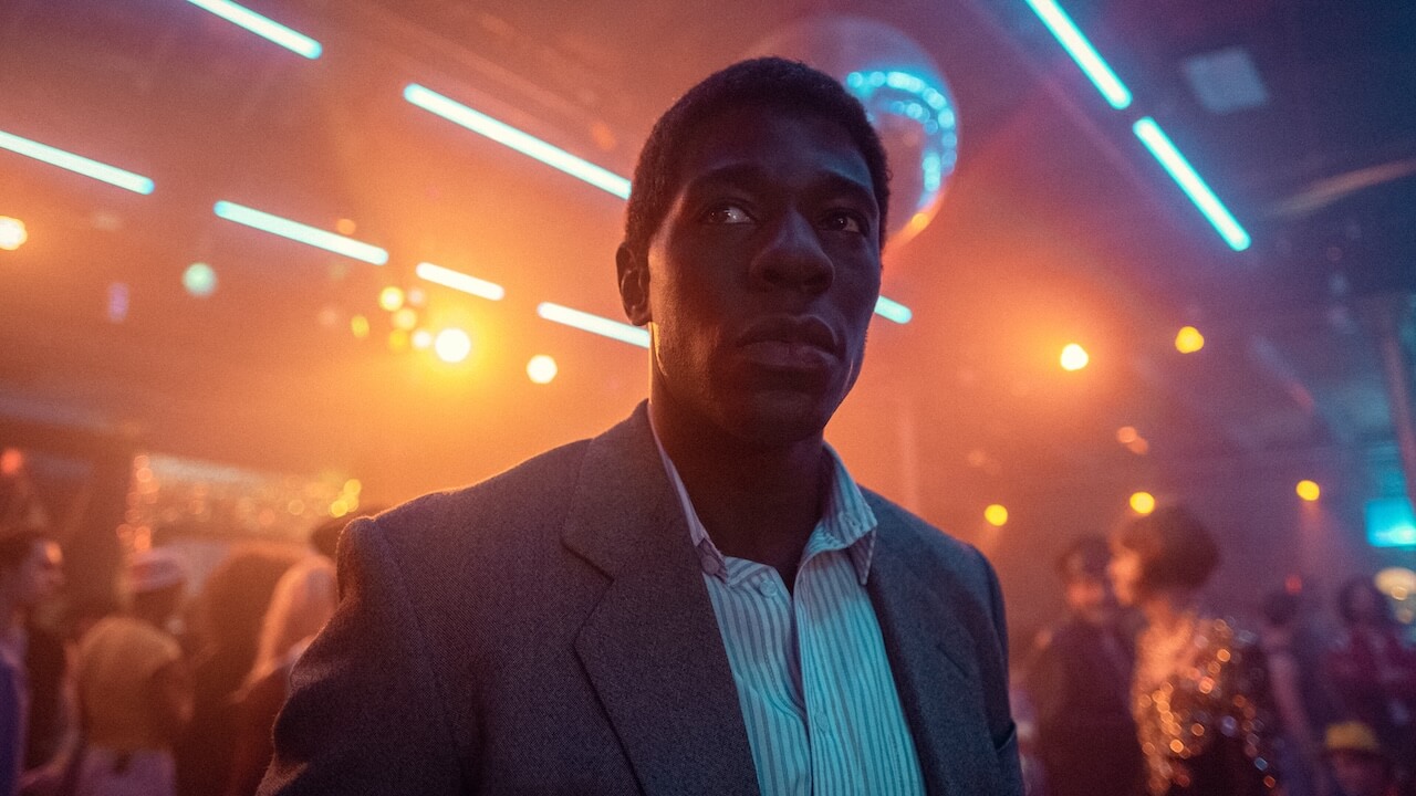 Eric, la miniserie crime con Benedict Cumberbatch nella New York queer degli anni '80 - EricLimitedSeries FirstLook Image1 - Gay.it