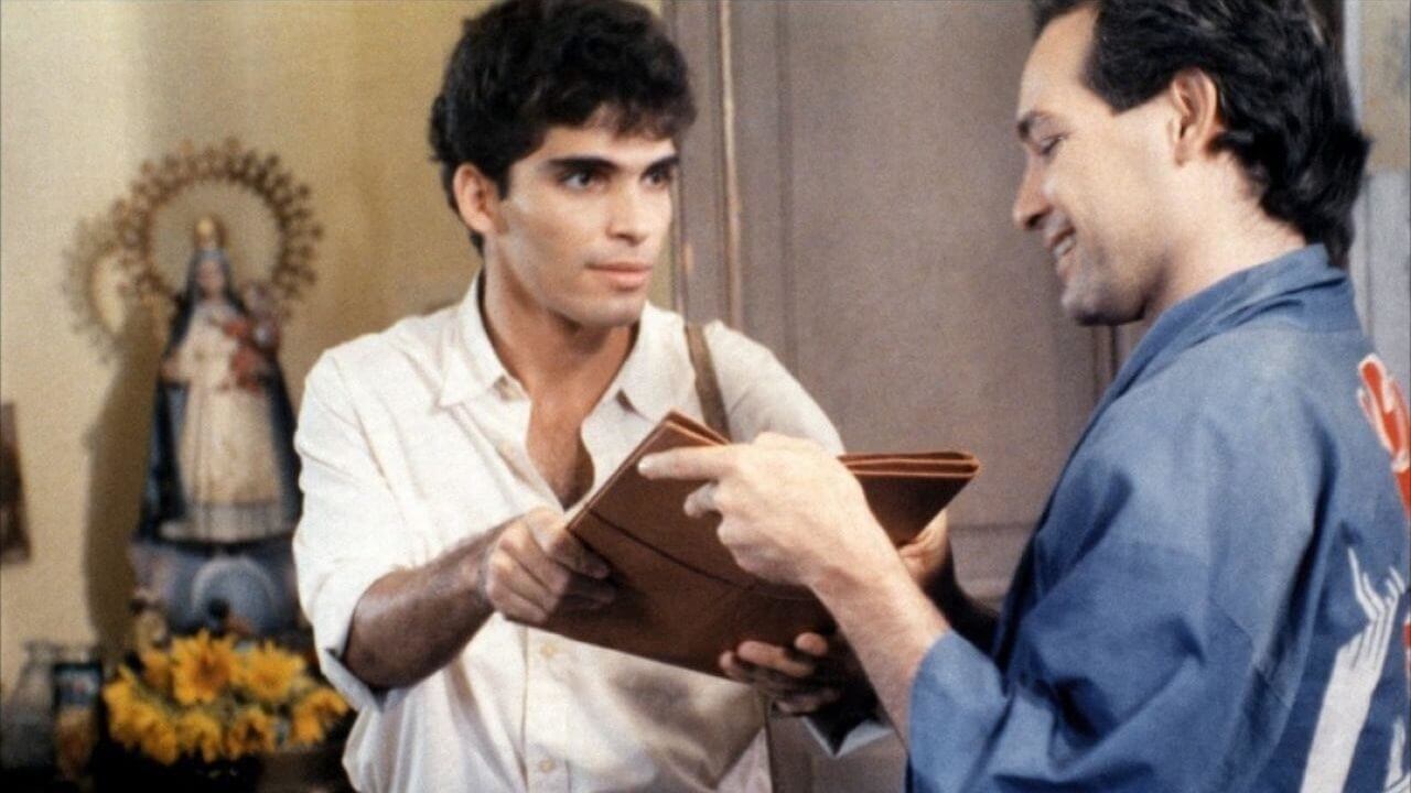 Il Festival del Cinema Spagnolo di Roma celebra la Giornata contro l'Omobitransfobia con 3 film queer - Fragola e cioccolato - Gay.it