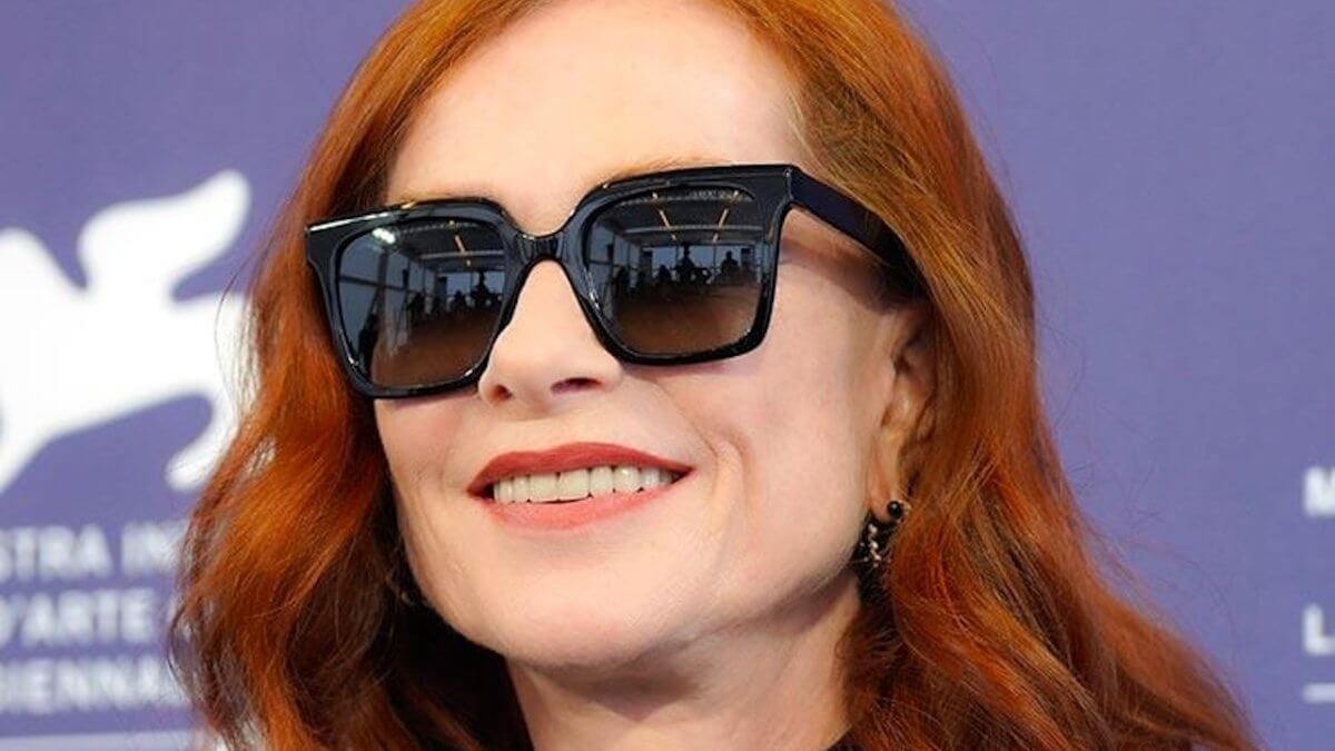 Venezia 2024, la leggendaria Isabelle Huppert presidente di giuria della Mostra del Cinema