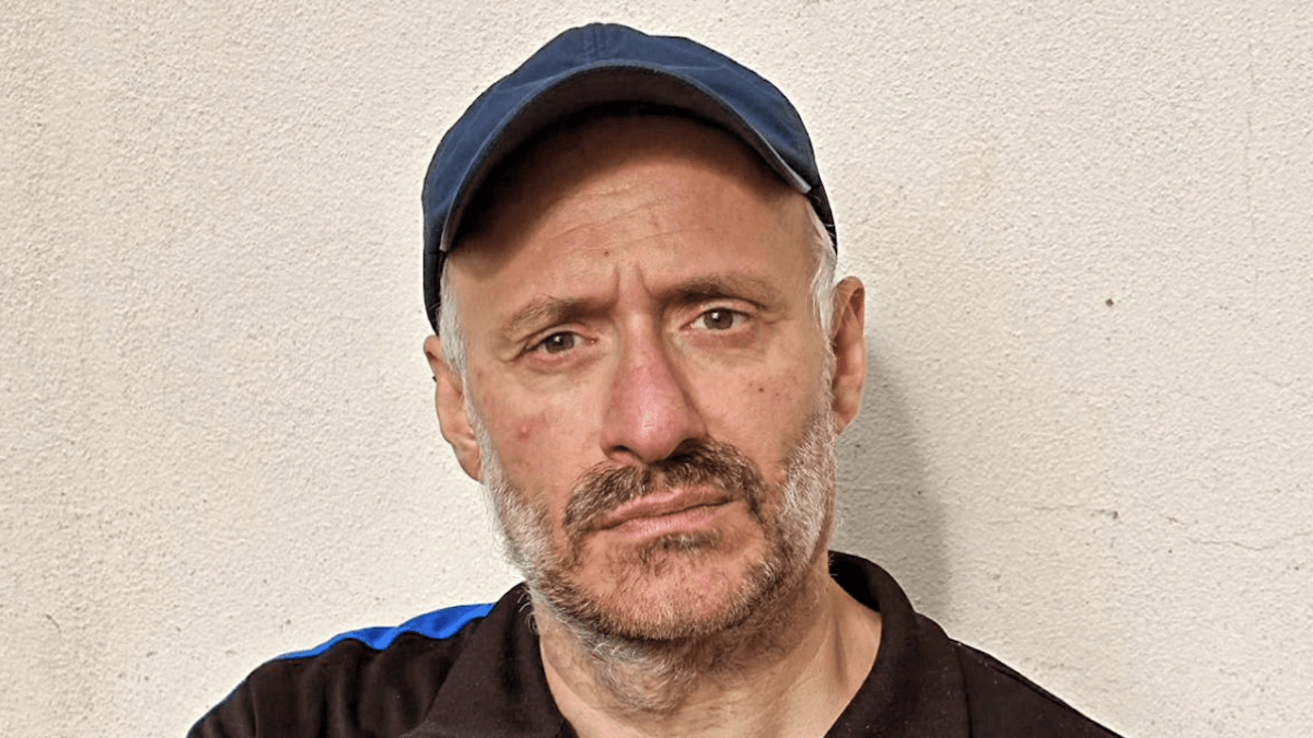 Luca Paladini insultato da consigliere leghista in aula: “Pezzo di m*rda”. Poi l’aula approva la mozione transfobica (VIDEO)