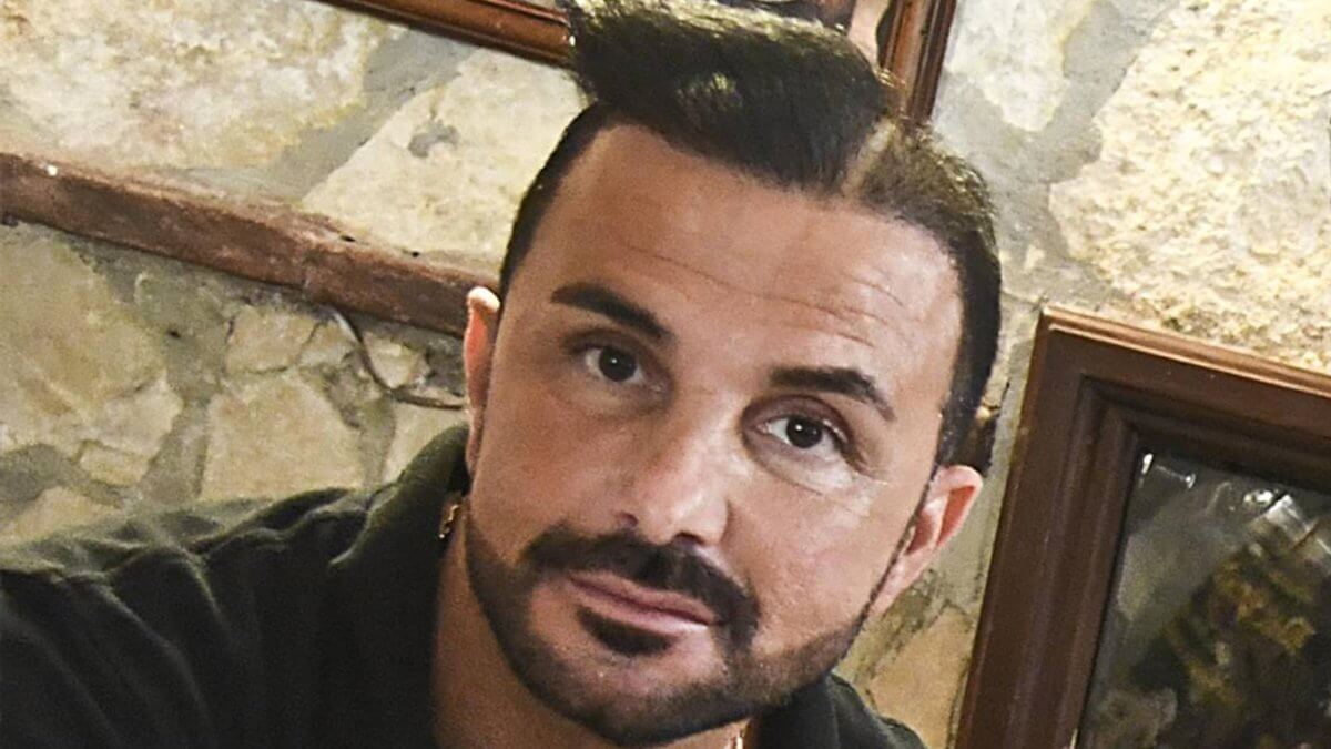 Pubblicò violente parole contro gay e lesbiche nel 2022, Massimiliano Di Caprio arrestato in un’indagine per camorra