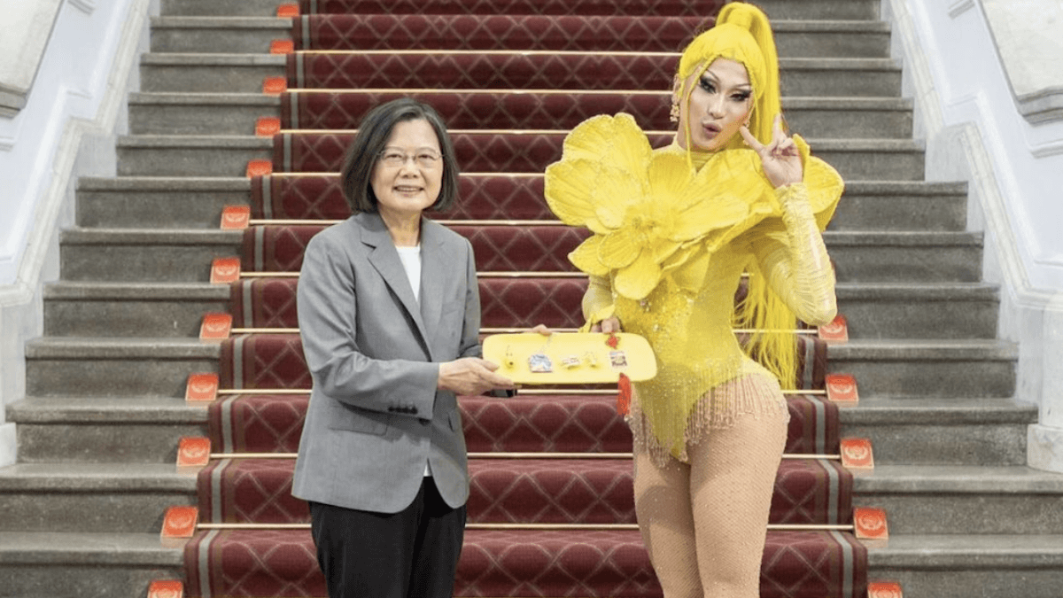 Taiwan, la drag queen Nymphia Wind si esibisce per la presidente uscente Tsai Ing-wen (VIDEO)