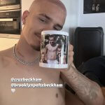 Romeo Beckham - Thumbnail