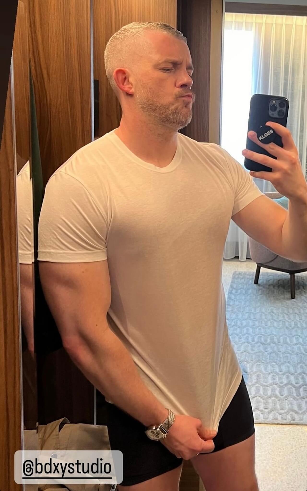 Russell-Tovey