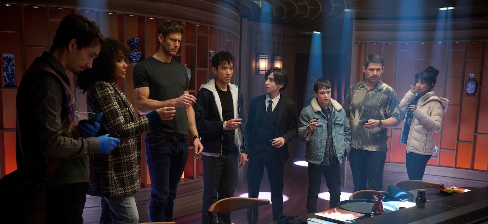 The Umbrella Academy 4, il trailer vede Elliot Page e gli Hargreeves impegnati nella loro ultima missione - TUA 401 Unit 00169R Crop - Gay.it