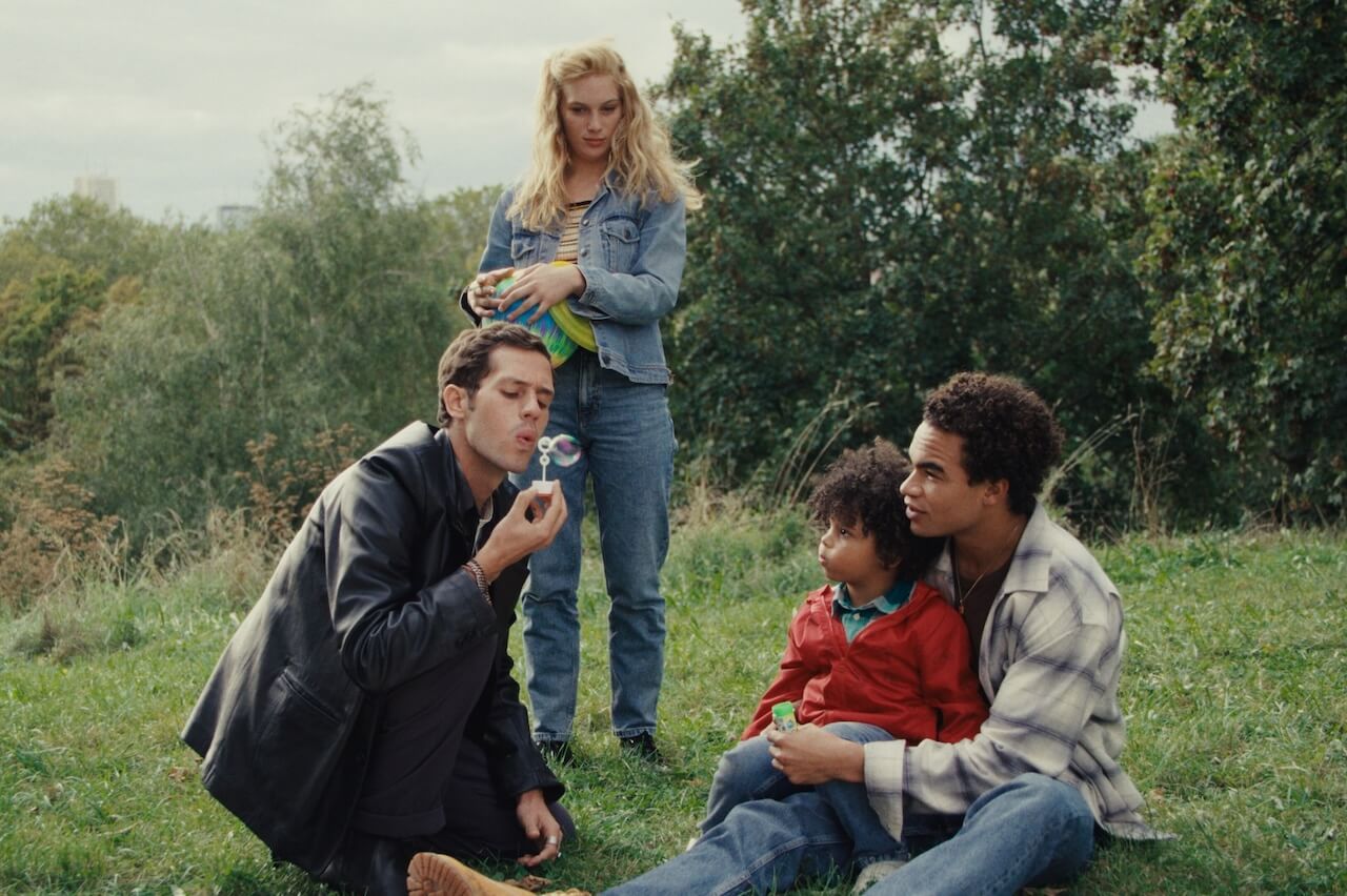 Cannes 2024, ecco i 17 film LGBTQIA+ in corsa per la Queer Palm - Vivre Mourir Renaitre - Gay.it