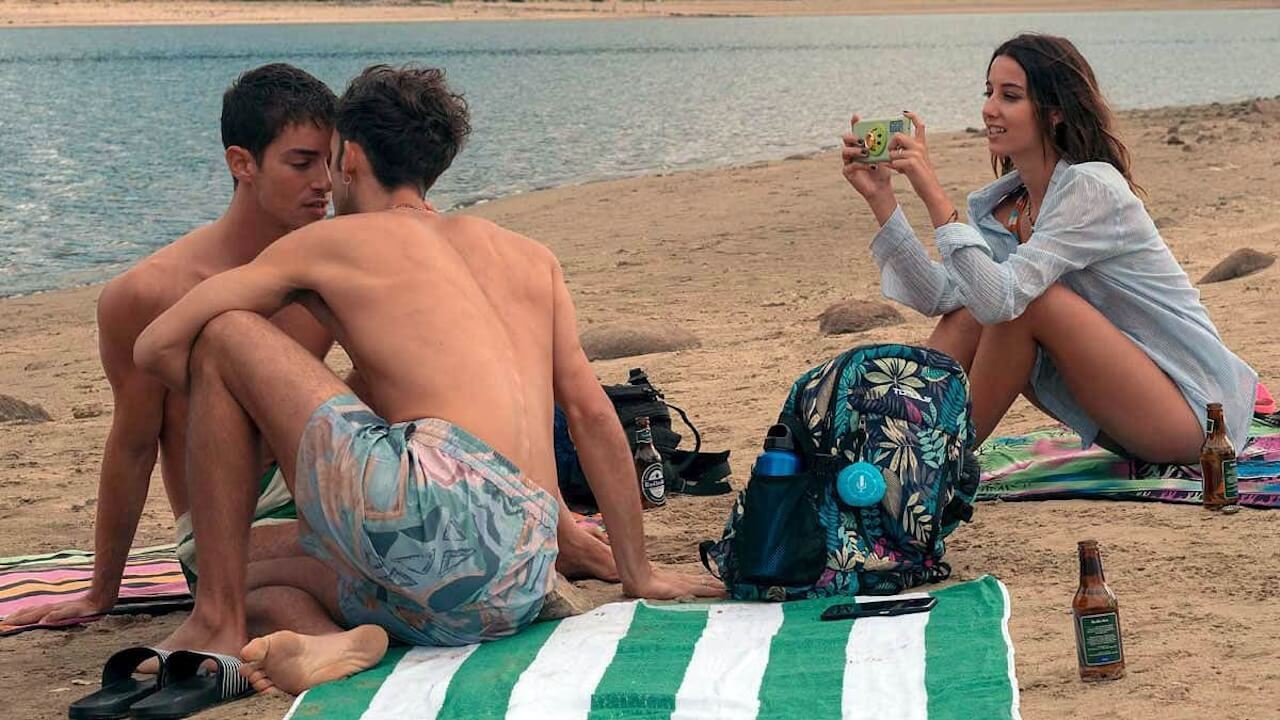 Le imperdibili serie tv LGBTQIA+ del 2024 - leta dellira - Gay.it