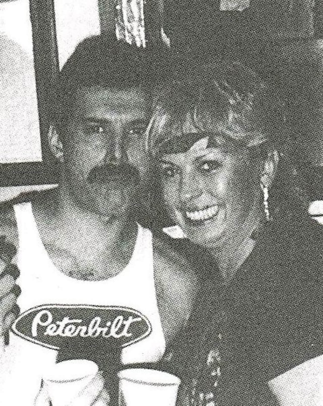 Guida LGBTQ+ 2024 di Monaco: la vibrante vita queer nella città dell’Oktoberfest - Freddie Mercury e Barbara Valentin CC 4.0 Hotel Deutsche Eiche - Gay.it