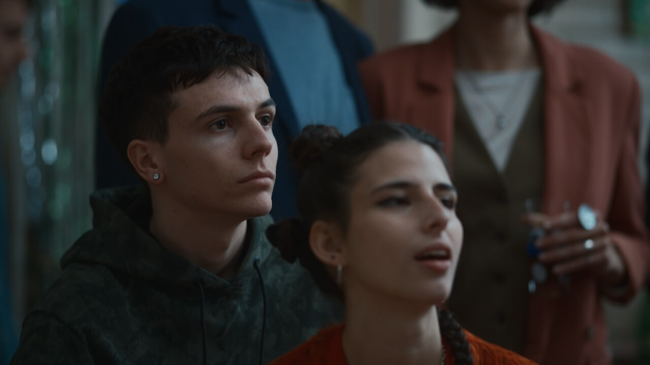 Maschile Plurale, intervista a Gianmarco Saurino: "I diritti LGBT sono in pericolo. Bisogna resistere e il Pride è un atto di resistenza meraviglioso" - Gheghi Rossi - Gay.it