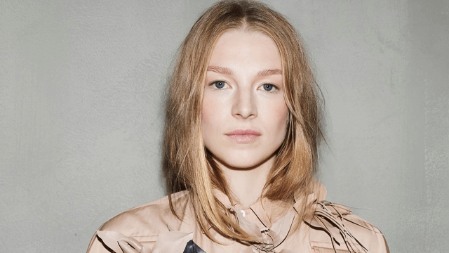 Fish, Hunter Schafer a Venezia in un film surreale diretto da Carlo Hintermann - Hunter Schafer - Gay.it