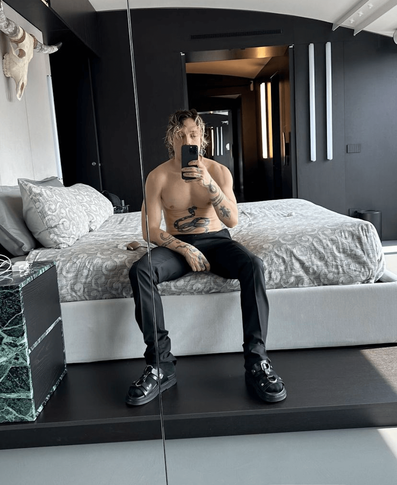 Fabio Maria Damato a Sanremo 2025 dopo la Ferragni: curerà il look di un cantante in gara - Irama - Gay.it