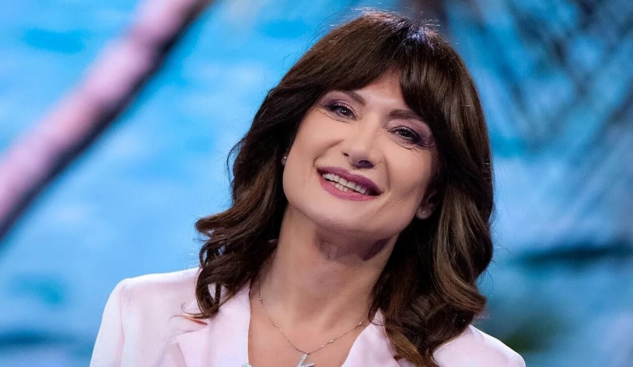 Isola dei Famosi 2025: Simona Ventura e Vladimir Luxuria opinioniste? L'indiscrezione bomba - Isola dei Famosi - Gay.it