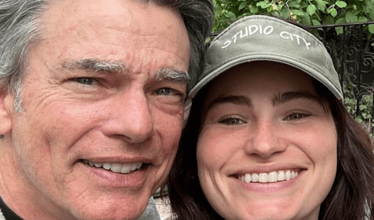 Peter Gallagher di Grey’s Anatomy e il meraviglioso messaggio a sua figlia Kathryn dopo il coming out (VIDEO)