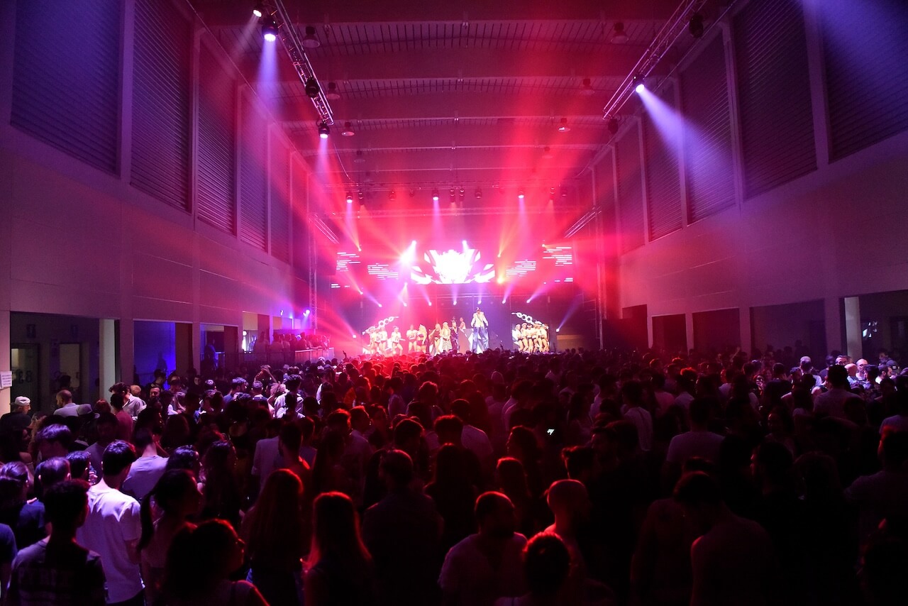 Padova Pride Village Virgo 2024, il programma dal 7 giugno al 7 settembre. Si parte con i Ricchi e Poveri e Alfa - Pride Village Virgo pubblico 2023 17 - Gay.it